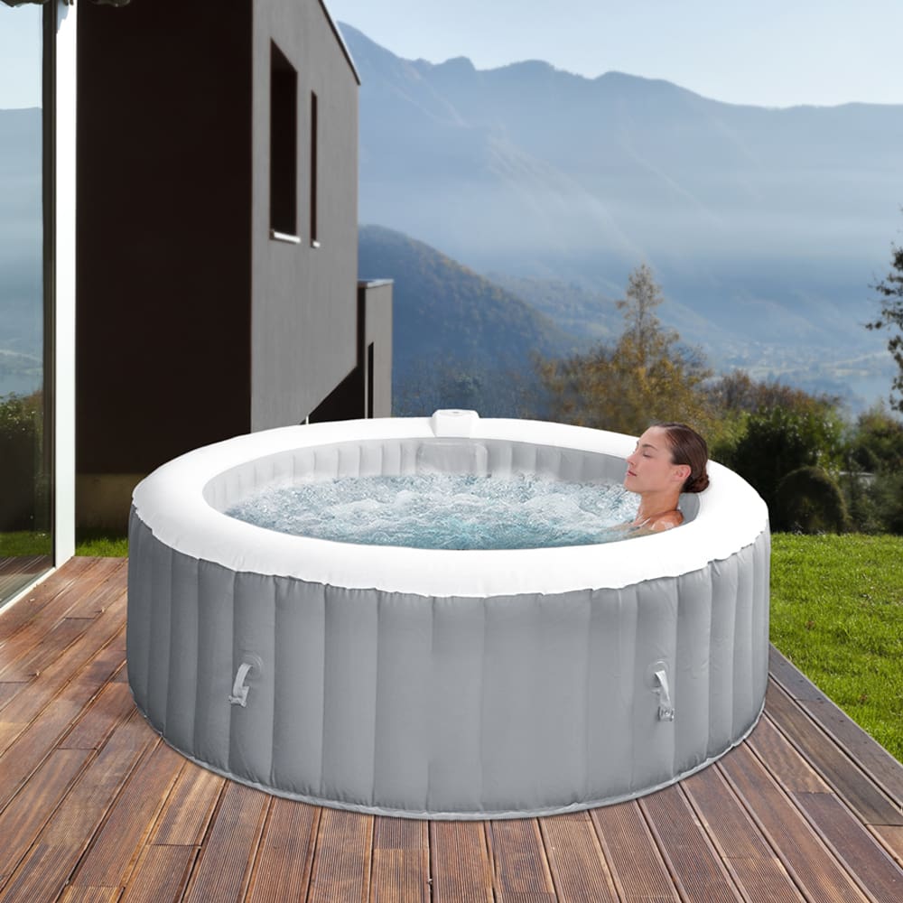 5 idées de baignoires extérieures pour améliorer l'apparence de votre cour