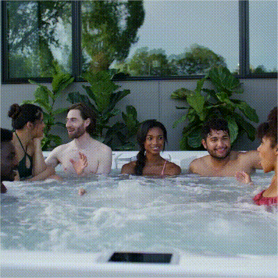 3 choses que vous devriez toujours faire avant d'entrer votre bain à remous